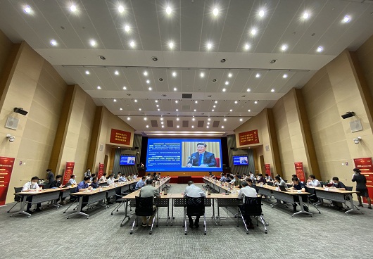 公司召开数字化专题工作会 (2).jpg