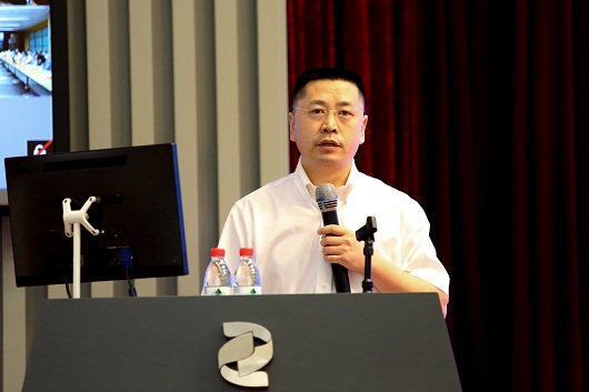 20200702公司七一大会-卢洪早.jpg